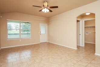 11414 Tiger Woods in San Antonio, TX - Building Photo - Building Photo