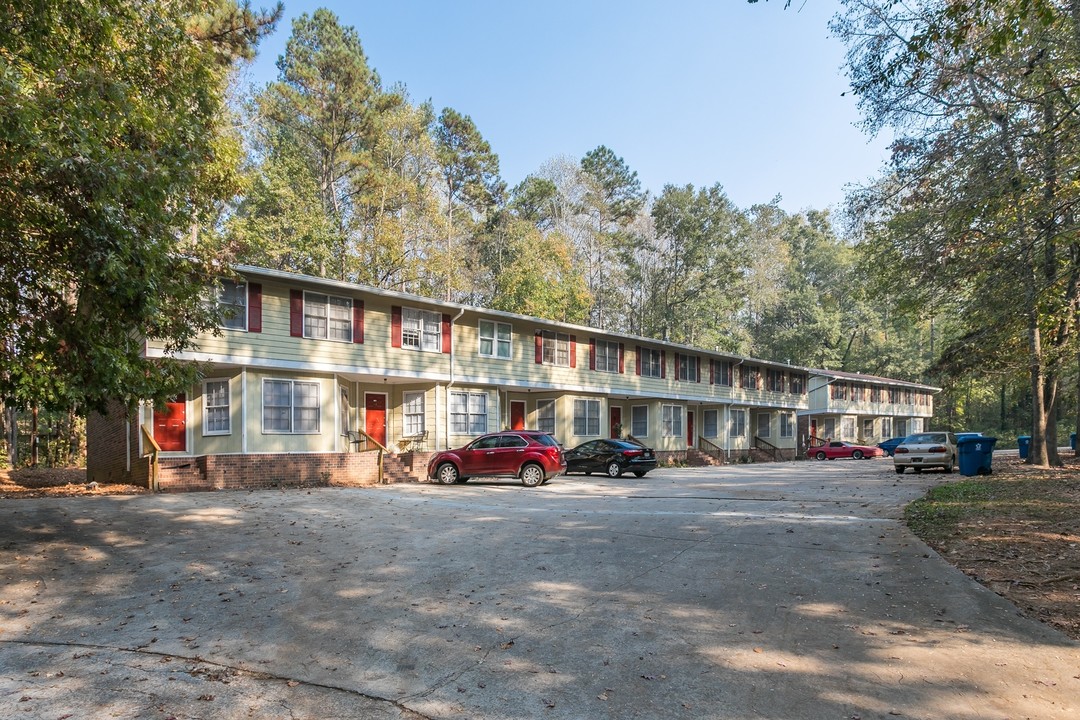 300 Highland Park Dr in Athens, GA - Building Photo