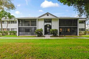 15449 Lakes of Delray Blvd in Delray Beach, FL - Building Photo