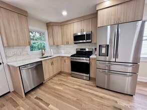 47 Sherwood Ave, Unit #1 in Haledon, NJ - Foto de edificio - Building Photo