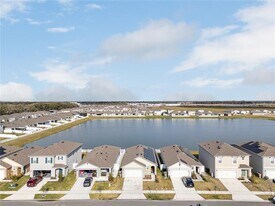 1749 Southfork Dr in Kissimmee, FL - Building Photo