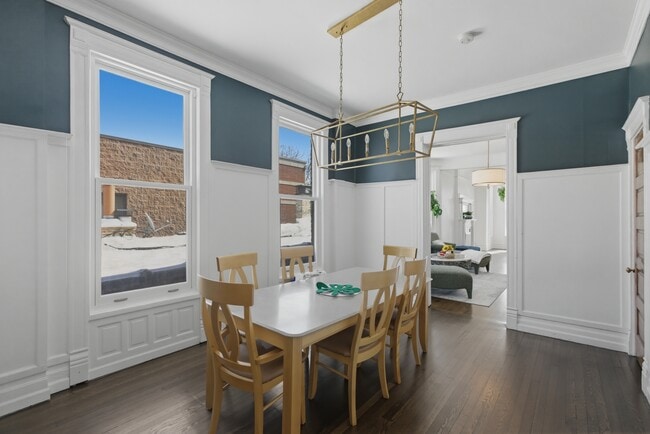 850 W Oakdale Ave, Unit 3 in Chicago, IL - Building Photo - Building Photo