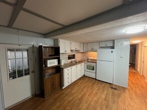 504 Alexander Rd in Leesburg, FL - Building Photo - Building Photo