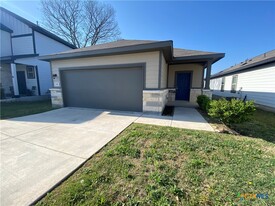 134 Canopy Oak Rd in New Braunfels, TX - Building Photo