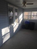 1607 N Church St in Rockford, IL - Building Photo