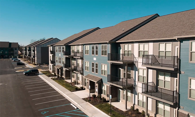 Founders Pointe Apartments in Franklin, IN - Building Photo - Building Photo