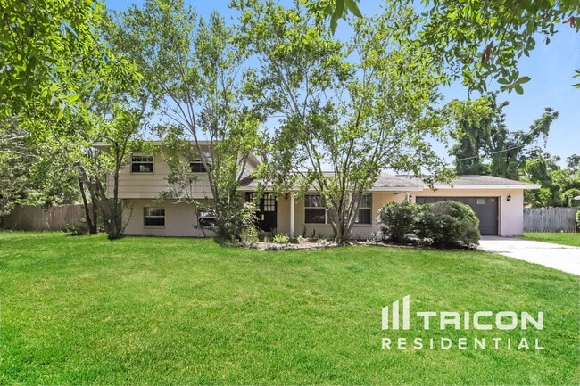 property at 513 Oakhurst St