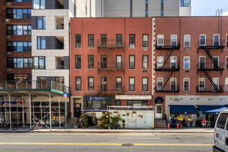 1638 York Ave in New York, NY - Building Photo - Building Photo