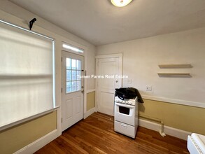 18 Lakeville Rd, Unit 15 in Boston, MA - Building Photo - Building Photo