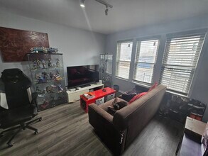 711 N Elizabeth St, Unit 1F in Chicago, IL - Building Photo - Building Photo