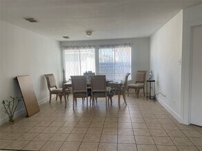 3759 E Traditions Ct in Houston, TX - Building Photo - Building Photo