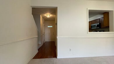 8703 Hermitage Trace Ct in Richmond, VA - Building Photo - Building Photo