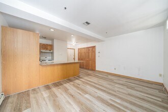 72 Park Ave in Hoboken, NJ - Building Photo - Building Photo