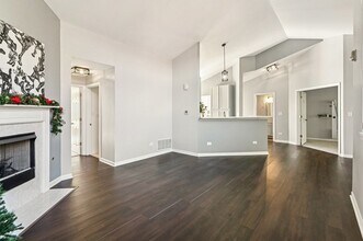 2227 Waterleaf Ct in Naperville, IL - Building Photo - Building Photo