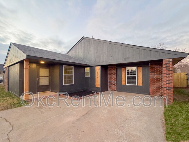 905 SE 14th St in Moore, OK - Building Photo - Building Photo