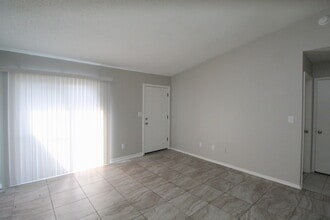 6810 Tiki Ln in Pensacola, FL - Building Photo - Building Photo