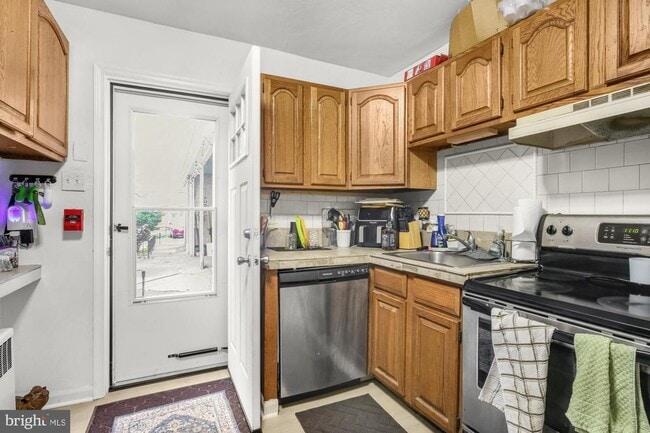 property at 350 Green Ln