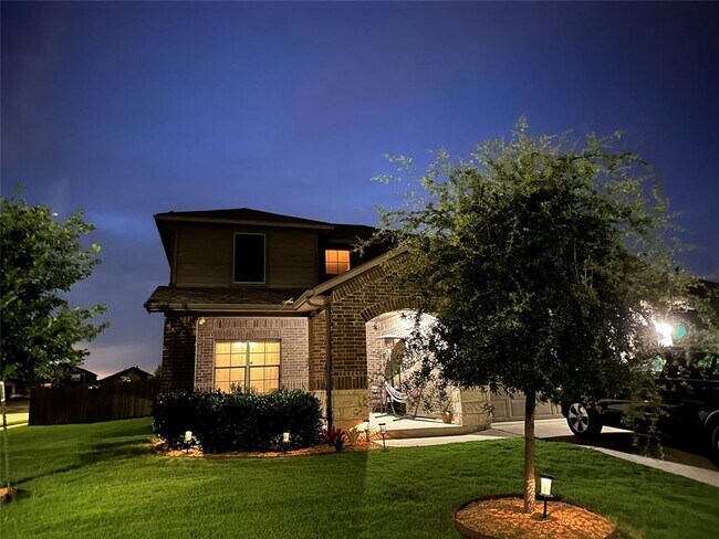 property at 625 Topaz Ln