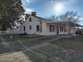 1315 Tice Cir in Greenville, NC - Building Photo - Building Photo