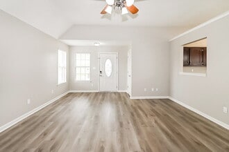 5570 Alexandria Ln in Southaven, MS - Building Photo - Building Photo