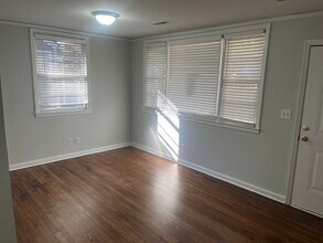 30 Piedmont Ave in Charleston, SC - Building Photo - Building Photo