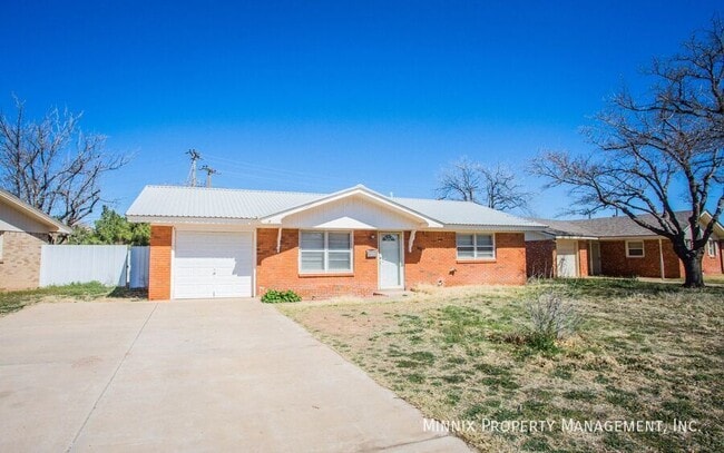 5432 6th St in Lubbock, TX - Building Photo - Building Photo