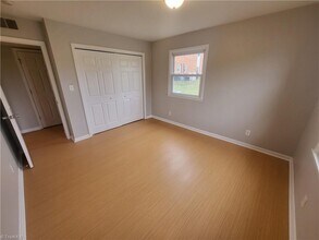2829 North O.Henry Boulevard in Greensboro, NC - Building Photo - Building Photo