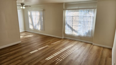 4221 Los Feliz Blvd in Los Angeles, CA - Foto de edificio - Building Photo