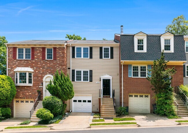 property at 8589 Raglan Rd