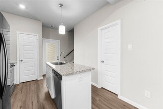 8161 Tate St in Houston, TX - Building Photo - Building Photo