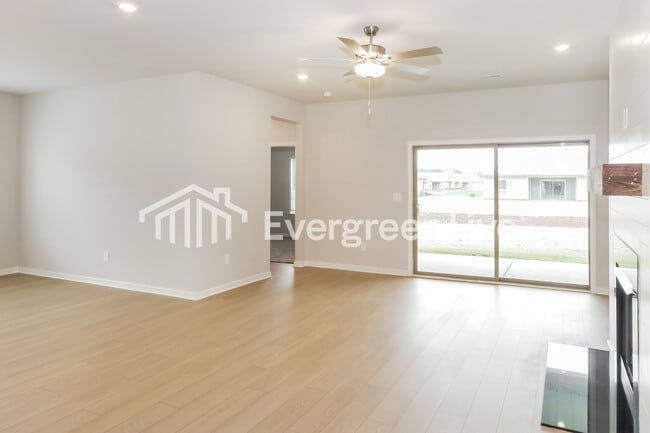 105 Ashby Pond Dr in Harvest, AL - Building Photo - Building Photo