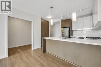 3080 Lincoln Ave in Coquitlam, BC - Building Photo - Building Photo