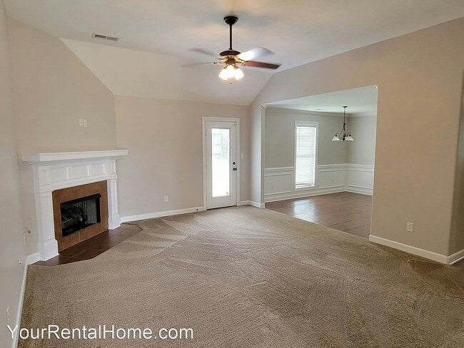 82 Grove Hill Ln in Jackson, TN - Building Photo - Building Photo