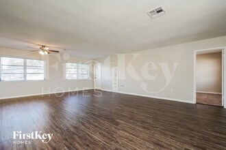 21586 Edgewater Dr in Port Charlotte, FL - Foto de edificio - Building Photo