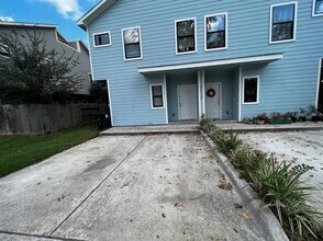 8710 Knox St-Unit -A in Houston, TX - Building Photo - Building Photo