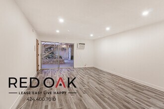 7720 Hampton Ave in Los Angeles, CA - Building Photo - Building Photo