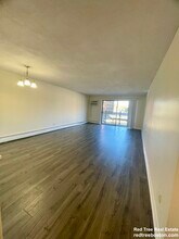 24 Whites Ave in Watertown, MA - Foto de edificio - Building Photo