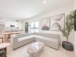 Lex by Category in Los Angeles, CA - Foto de edificio - Building Photo