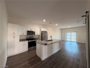 454 Grant Blvd in Lehigh Acres, FL - Building Photo - Building Photo