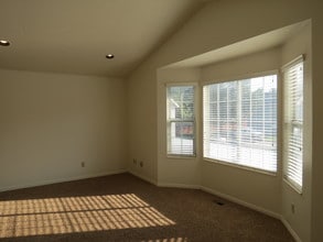 1025 E Gentile St, Unit 1025 in Layton, UT - Building Photo - Building Photo