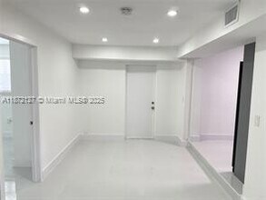 351 NW 48th St in Miami, FL - Building Photo - Building Photo