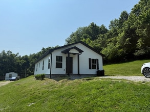 14 Jones Ln in Brush Creek, TN - Building Photo - Building Photo