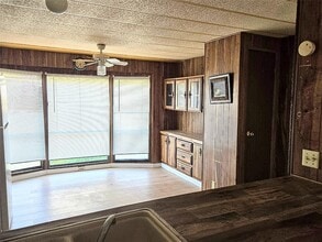 858 Queenswood St in Montgomery, TX - Building Photo - Building Photo