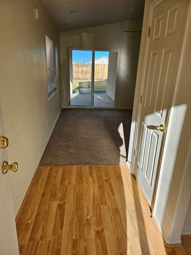 825 Edna Way in Pueblo, CO - Building Photo - Building Photo