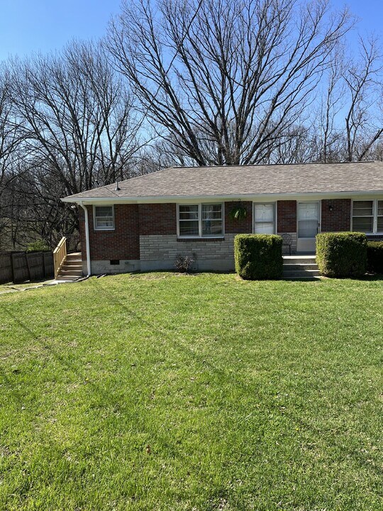 246 McGavock Pk in Nashville, TN - Building Photo