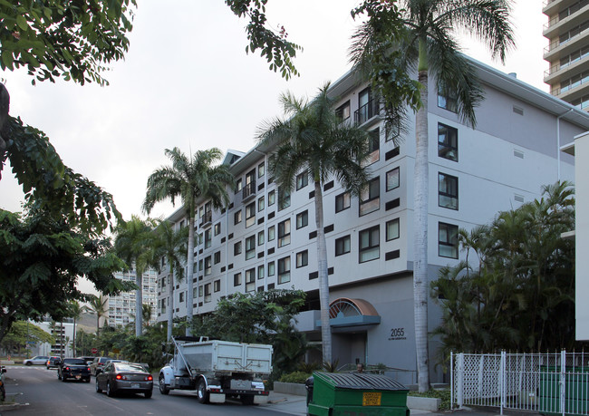 Ala Wai Garden Plaza in Honolulu, HI - Building Photo - Building Photo