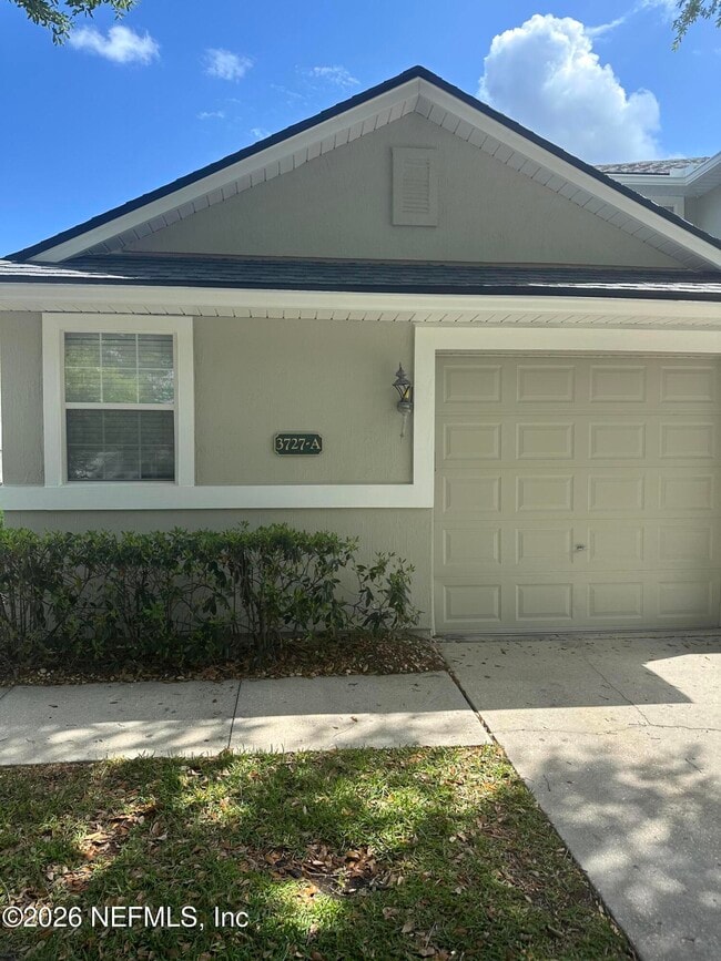 property at 3727 Creswick Cir