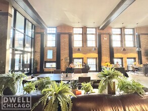 1513 W Adams St, Unit 1515-416 in Chicago, IL - Building Photo - Building Photo