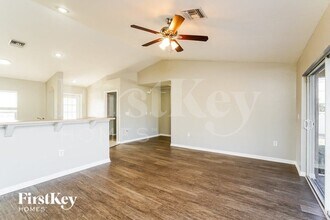 1724 NE 1st Ave in Cape Coral, FL - Building Photo - Building Photo