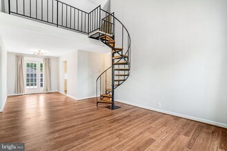 4812 30th St S in Arlington, VA - Building Photo - Building Photo